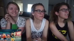 三个迷妹SONE观看少女时代 Holiday