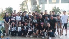 上海林肯公园歌迷追悼Chester Bennington