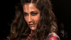 Chitrangada Singh Suffers Malfunction At Lakme Fashion Week 2017
