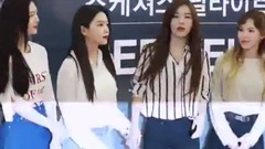 Red Velvet粉丝签名会 CBCNEWS新闻报道 17/08/22