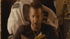 乌云背后的幸福线 精彩片段 片段之Hemingway