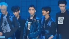 EXO大头摇,张艺兴囧