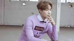 张艺兴:不怕摔才能学好滑板