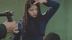 The Making Of "不協和音"