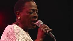 Sharon Jones & The Dap-Kings - Please Come Home For Christmas 现场版