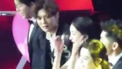 芭莎慈善夜 鹿晗 登台