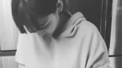 泰妍宝宝做蛋糕INS视频一则