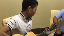  - 广西小伙吉他弹唱《蓝瘦香菇》表情包版