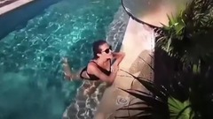 普队前任性感内衣广告 笑靥如花风情万种