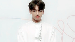 第五辑LOVE YOURSELF 承Her记者会 防弹少年团拍照 TongTongTv新闻频 17/09/18