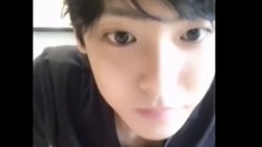 侯明昊直播清唱<脸谱>