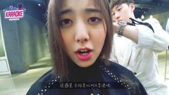 栅栏间隙偷窥你