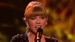 霉霉与黄老板现场版Everything Has Changed 中英字幕