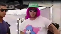 全美超模大赛第十九季 校园赛季 10、辣妹风情海滩拍美照