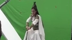 <秦时丽人>无特效爆笑版!终于知道迪丽热巴骑的是什么马了