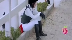 继吴秀波坠马后蒋欣又坠马!背部着地失控重摔