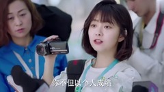 电视剧<浪花一朵朵>冤家相遇谭松韵采访怼祁睿峰