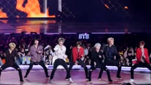 防弹少年团 - 防弹少年团 - FIRE - 2017Kpop World Festival 17/09/29