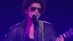 Bruno Mars - 火星哥Just The Way You Are最新的自弹自唱LIVE