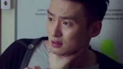 暴力戚薇胖揍劈腿男