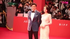 林允儿红毯新闻视频cut合集 17