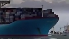 千万吨级巨轮的螺旋桨得有多大?超级机器才能把它做出来吧!