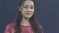 迪丽热巴首次曝光男友 网友:原来两人_戏里戏外_都是情侣