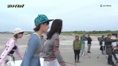 まゆゆラストMV,雨中を全力疾走