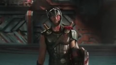 <雷神3:诸神黄昏>北美预告 雷神联手洛基绿巨对决死神