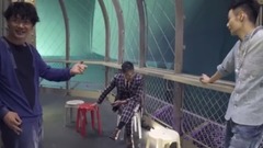 [卧底巨星]曝制作特辑 陈奕迅李荣浩互扇耳光相爱相杀