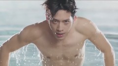 电影<微微一笑很倾城>井柏然湿身"诱惑"