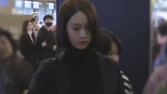 允儿仁川机场赴香港 新闻视频一则