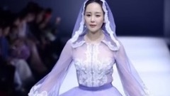 她是新版还珠的紫薇,如今再变脸认不出