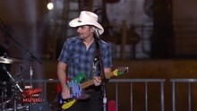 John Fogerty & Brad Paisley - Centerfield 现场版 2017