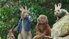 <比得兔>曝全新国际预告 “话唠”兔子对抗农场主