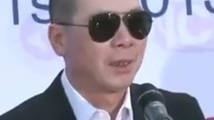 冯小刚炮轰综艺大电影 王岳伦自称传统导演