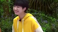 张一山品尝黑暗料理 智商上线猜对食材