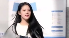 女参赛者们个性的舞台