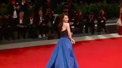 [追捕]吴宇森携戚薇威尼斯首映