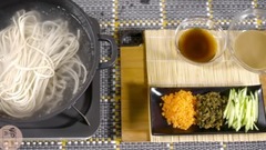 大冷的冬天  想不想在来一碗凉面