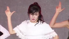 1NB出道COPY宣美性感帅气射击GASHINA