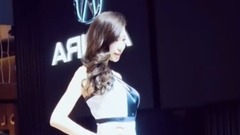 唱的现实的一首DJ版舞曲,单曲循环试听6遍!