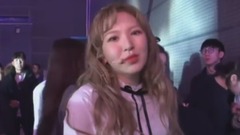 Show Champion Behind] Red Velvet - 候场准备及采访问答cut