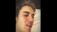 JustinBieber鼓舞基顿