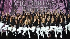 Kendall Jenner, Bella & Gigi Hadid BUMPED from 2017 Victoria's Secret Fashion Show Lineup