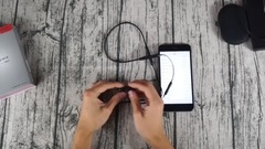 冠希同款蓝牙无线耳机VS国产知名品牌阿思翠BX60