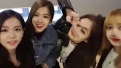 BLACKPINK - 【BLACKPINK】那些吃了JISOO安利的爱豆们~