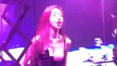 错的是我不是她