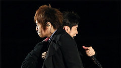 越湿越帅!周杰伦空降五月天演唱会尬聊