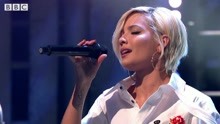 Halsey - Alone Sounds Like Friday Night 现场版2018